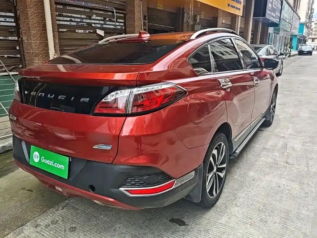 Venucia T90 2017 2.0L CVT Smart Edition — миниатюра 7