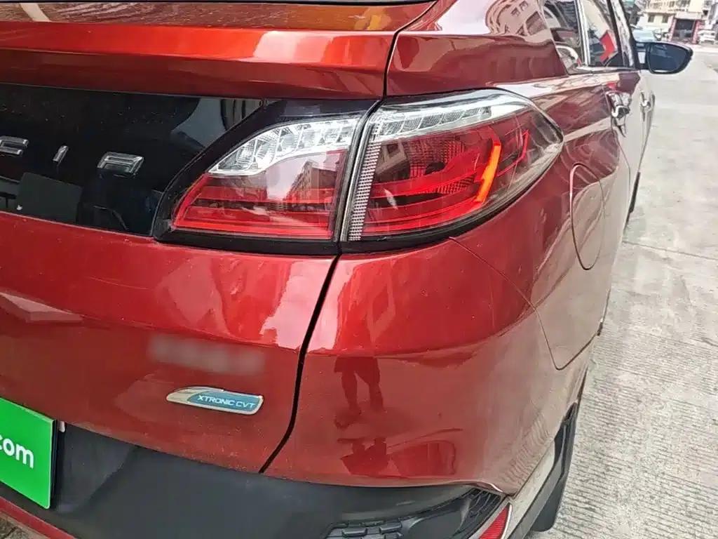 Venucia T90 2017 2.0L CVT Smart Edition — миниатюра 8