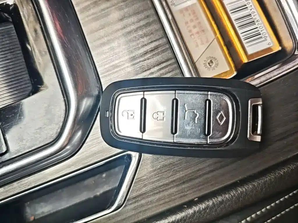Venucia T90 2017 2.0L CVT Smart Edition — миниатюра 9