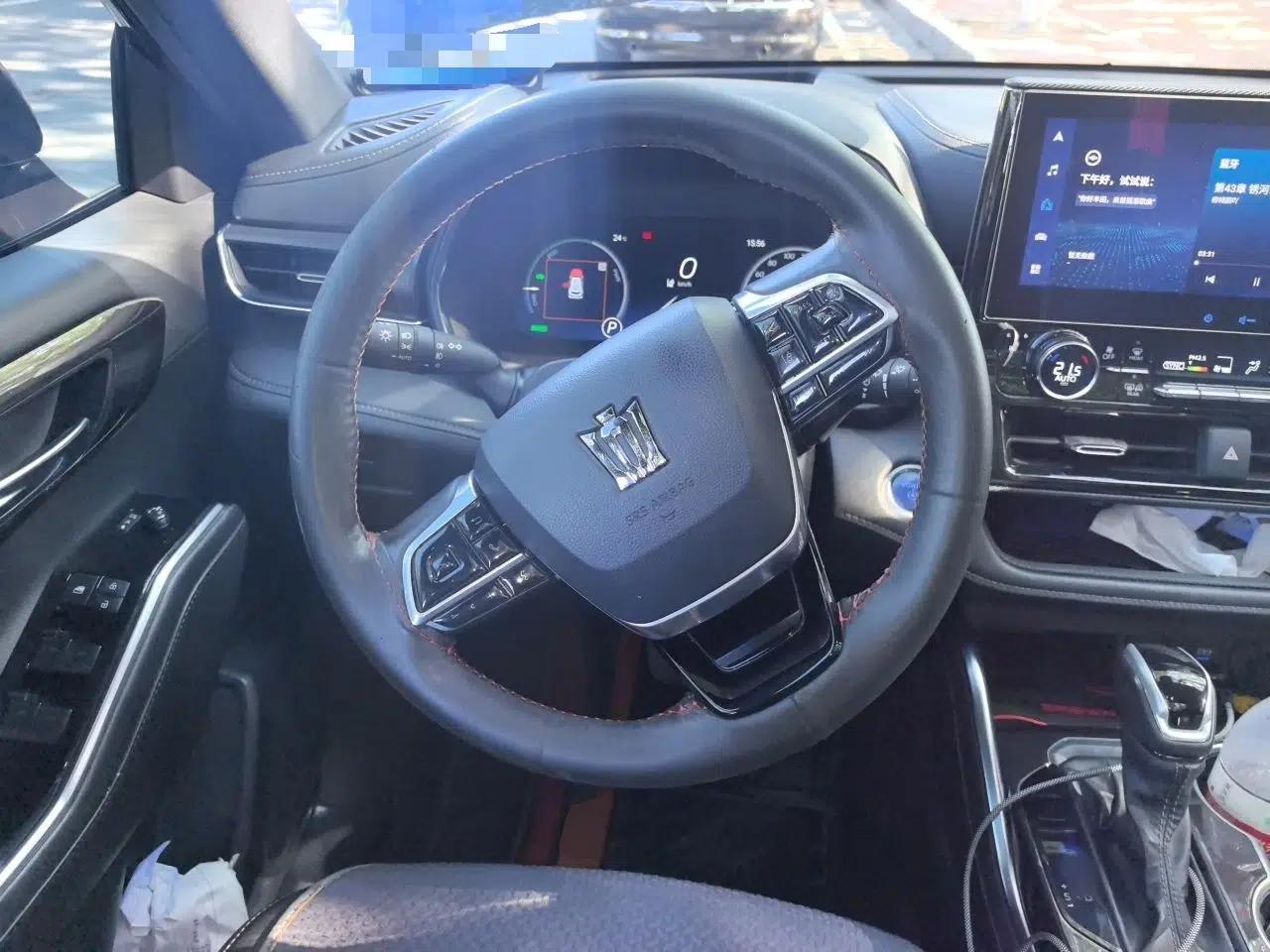 Toyota Crown Kluger 2021 2.5L HEV Four-Wheel Drive Premium Edition — миниатюра 10
