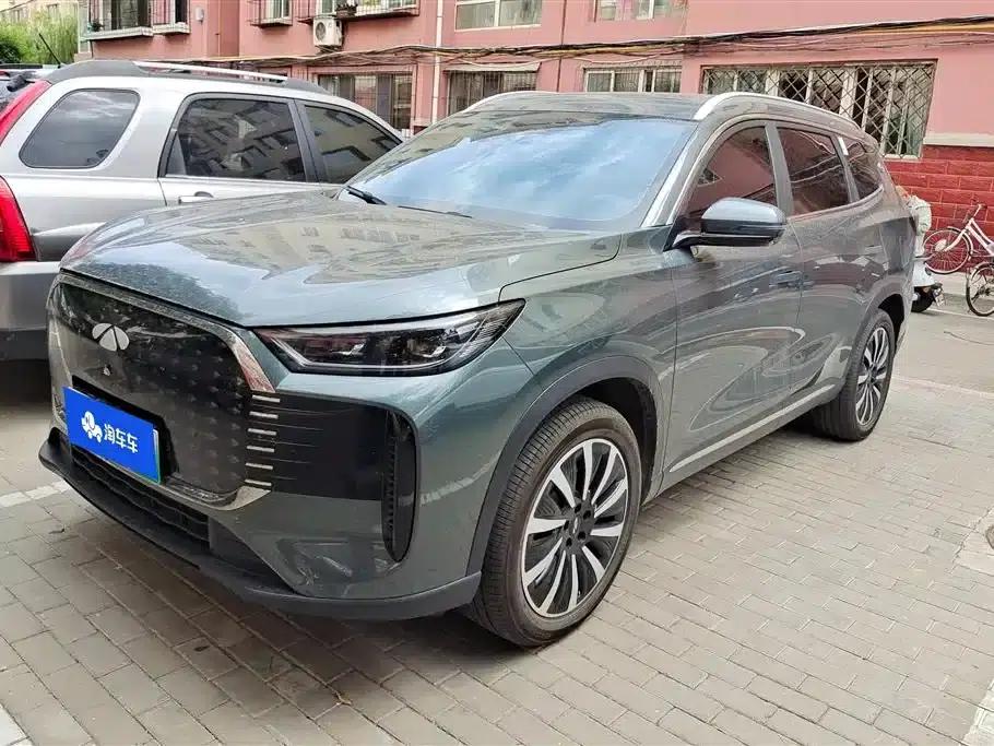 Fengyun T8 2025 1.5T 130km Premium Edition 5-seater — миниатюра 1