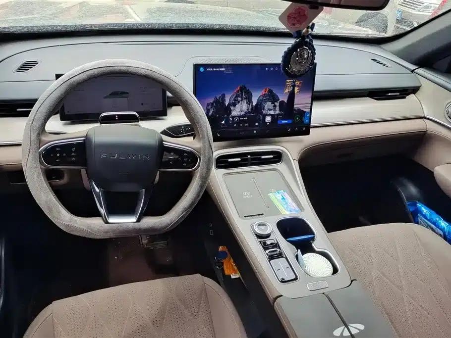 Fengyun T8 2025 1.5T 130km Premium Edition 5-seater — миниатюра 12