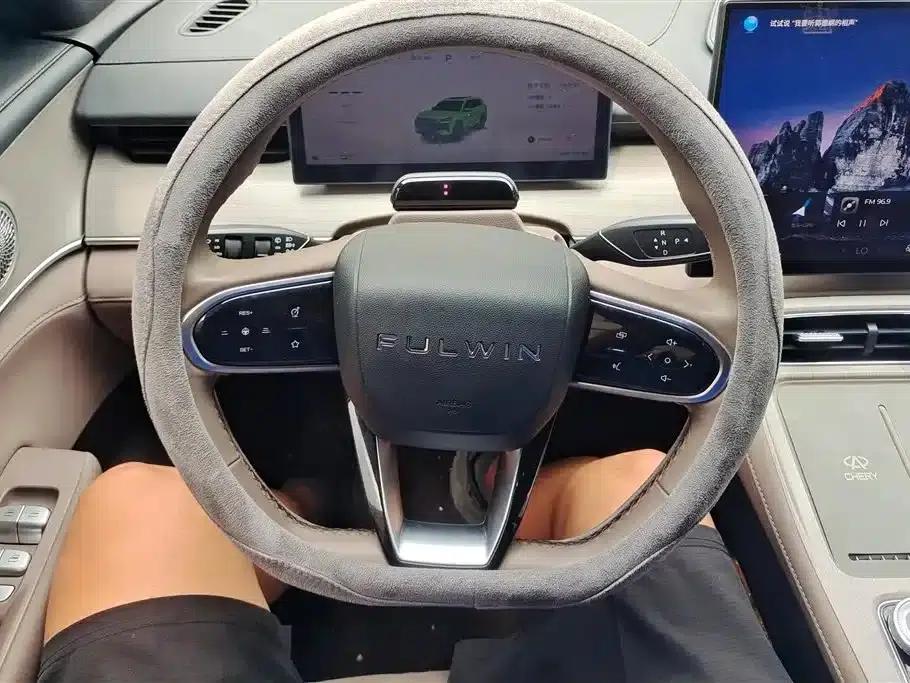 Fengyun T8 2025 1.5T 130km Premium Edition 5-seater — миниатюра 15