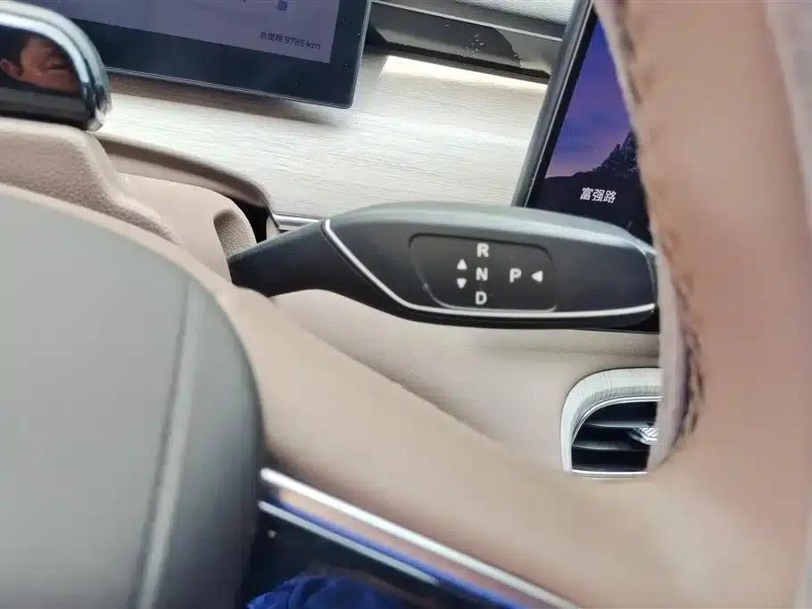 Fengyun T8 2025 1.5T 130km Premium Edition 5-seater — миниатюра 16