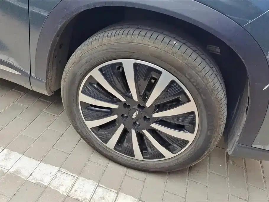 Fengyun T8 2025 1.5T 130km Premium Edition 5-seater — миниатюра 6