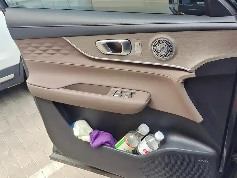 Fengyun T8 2025 1.5T 130km Premium Edition 5-seater — миниатюра 7