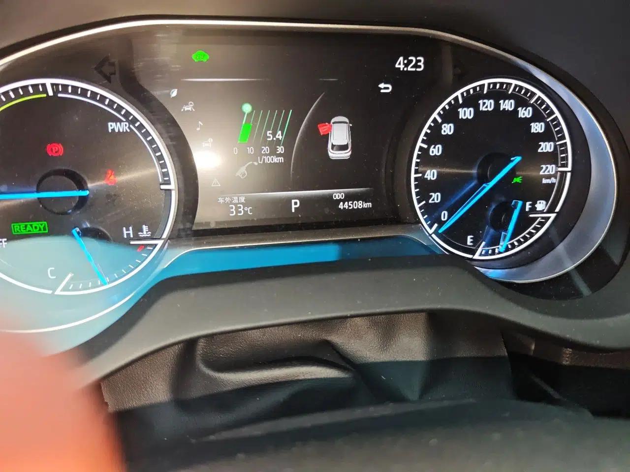 Toyota Venza 2022 Dual-Engine 2.5L CVT Two-Wheel Drive Prestige Edition — миниатюра 12