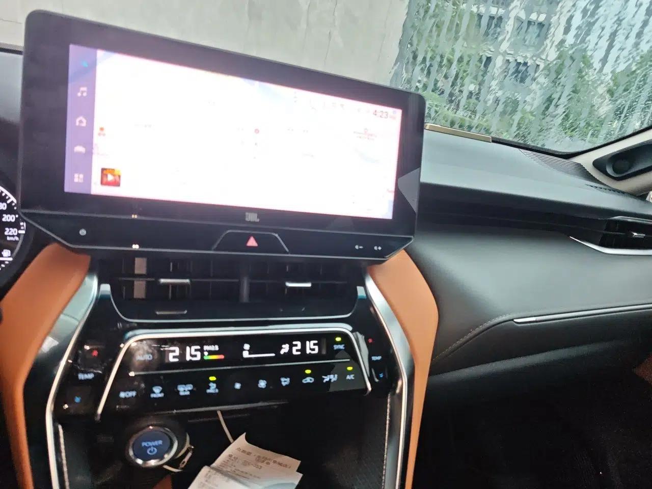 Toyota Venza 2022 Dual-Engine 2.5L CVT Two-Wheel Drive Prestige Edition — миниатюра 13