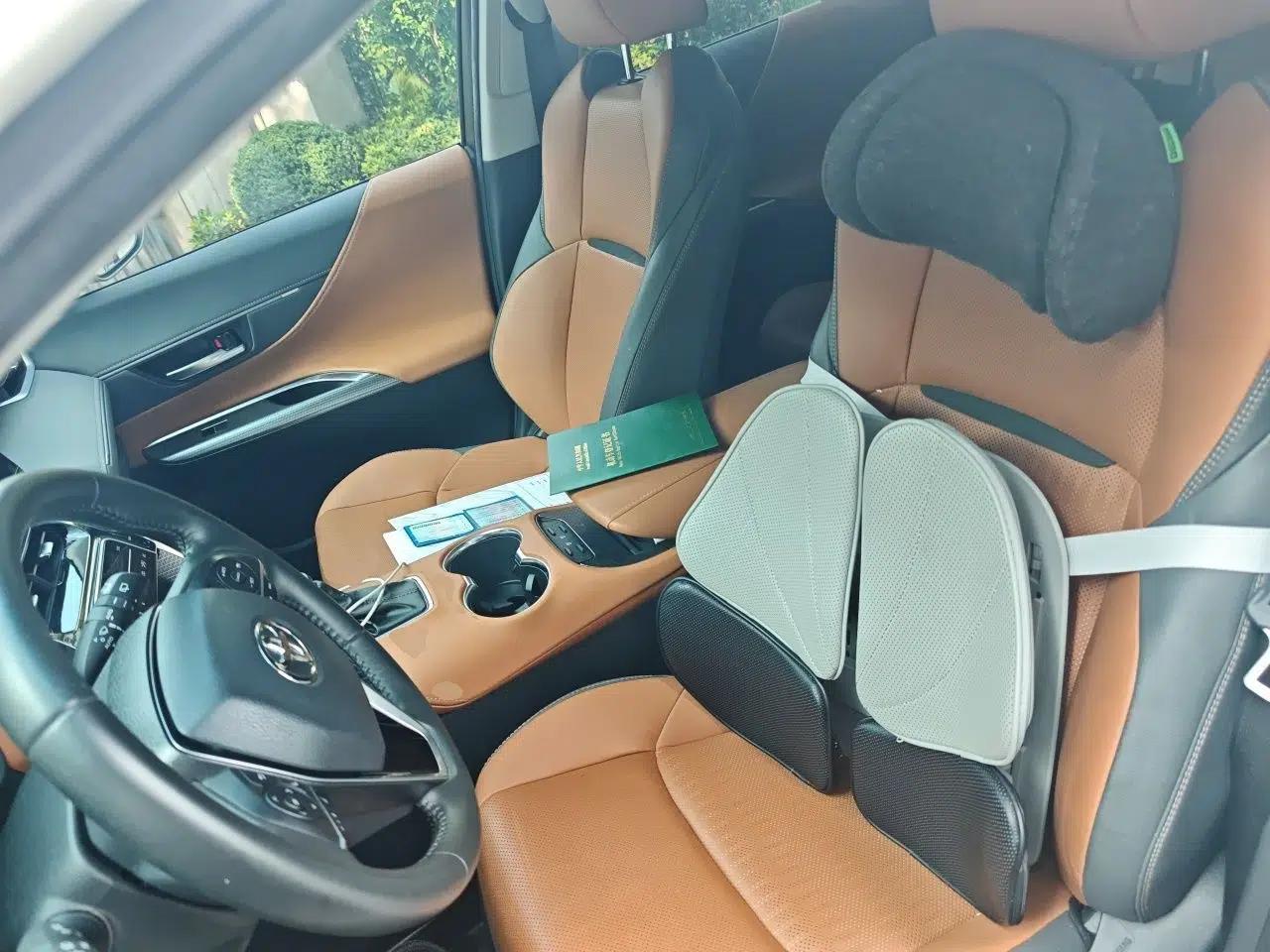 Toyota Venza 2022 Dual-Engine 2.5L CVT Two-Wheel Drive Prestige Edition — миниатюра 15