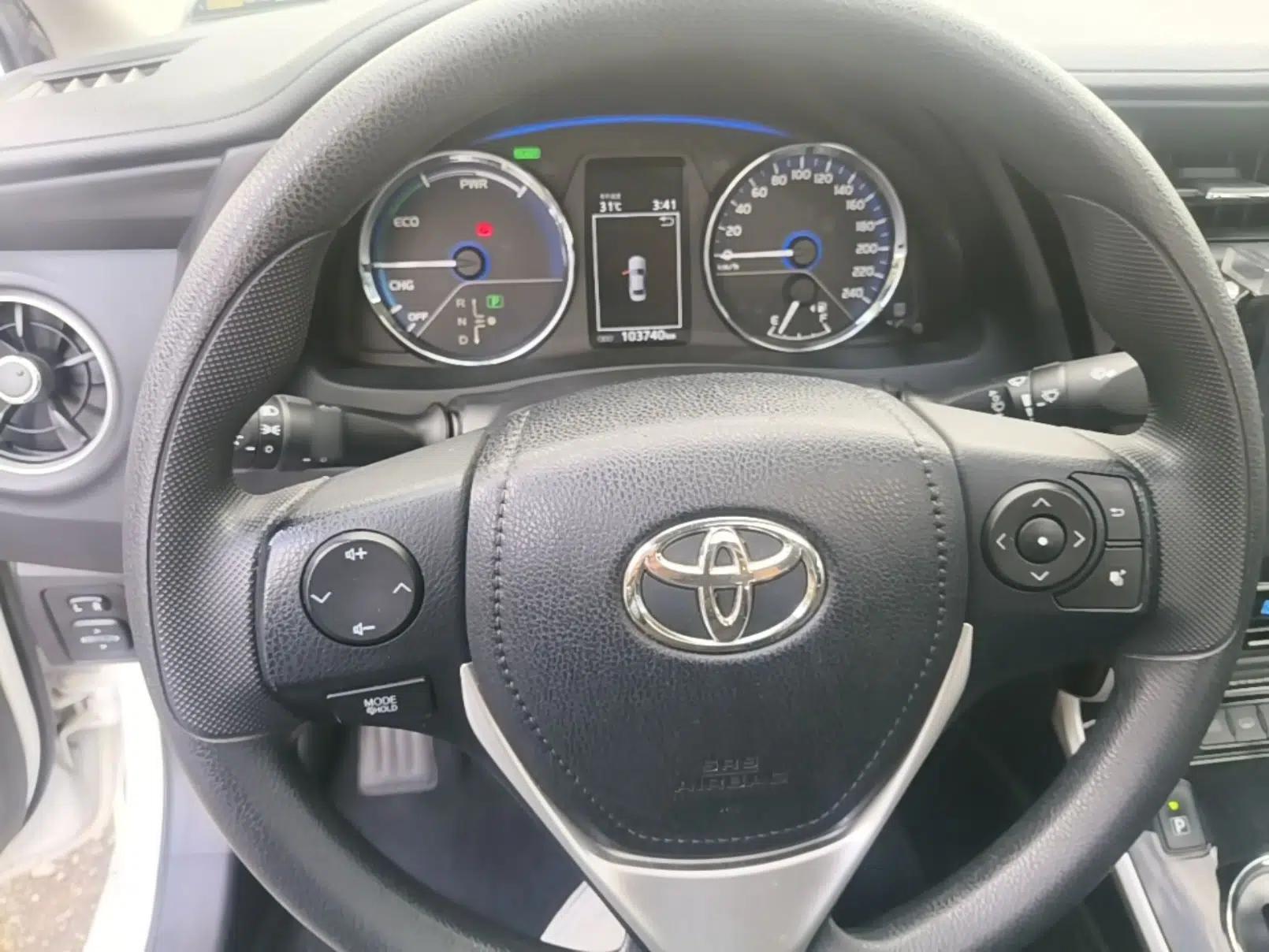 Toyota Corolla Hybrid E+ 2019 1.8L E-CVT Leading Edition — миниатюра 13