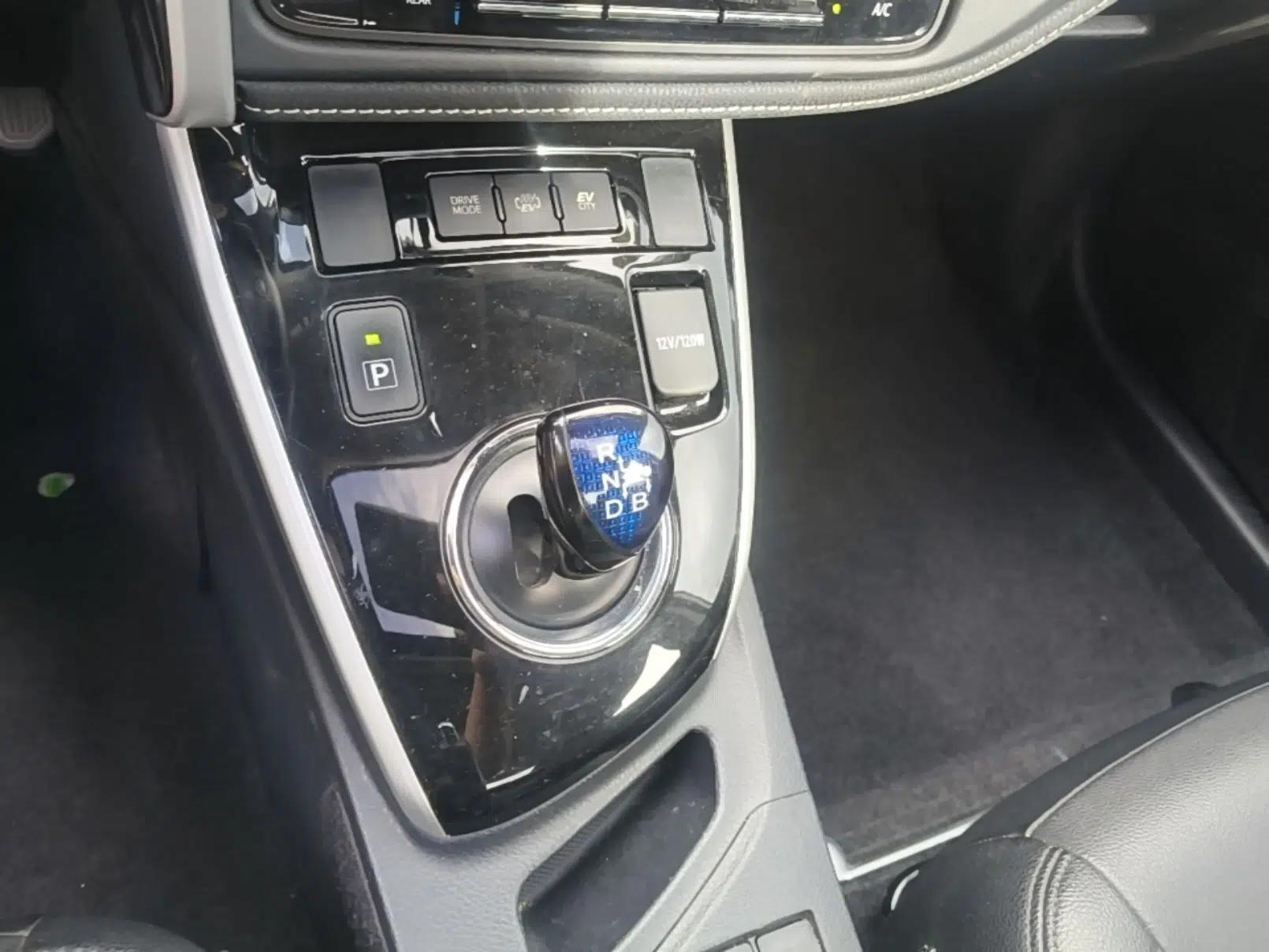 Toyota Corolla Hybrid E+ 2019 1.8L E-CVT Leading Edition — миниатюра 16