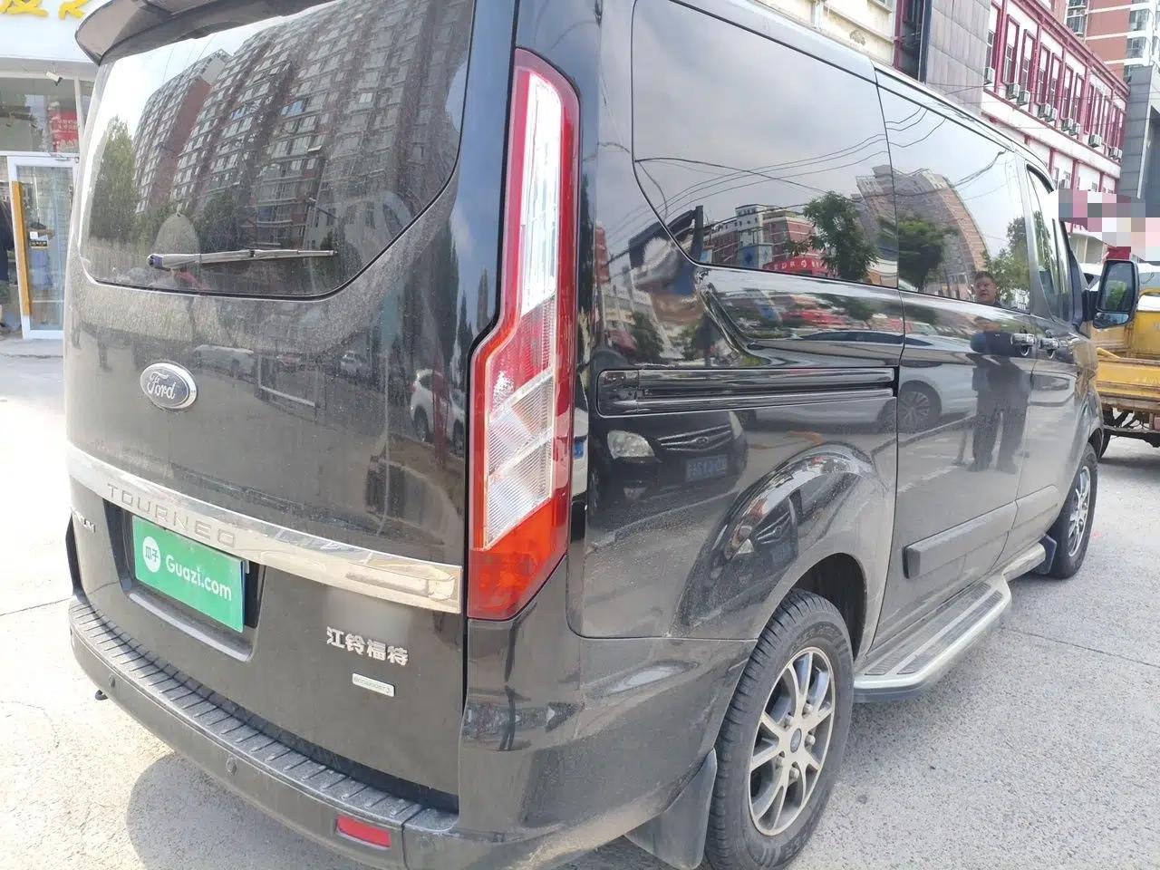 Ford Tourneo Custom 2020 Revised Version 2.0T Automatic – Elite Edition — миниатюра 6