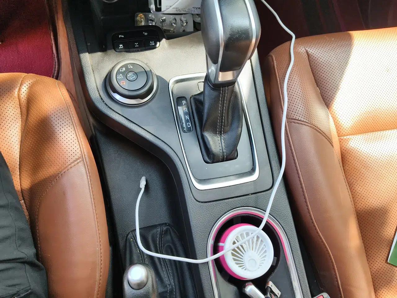 Ford Everest 2019 2.0T Gasoline Automatic 4x4 Flagship Edition 7 Seats — миниатюра 14