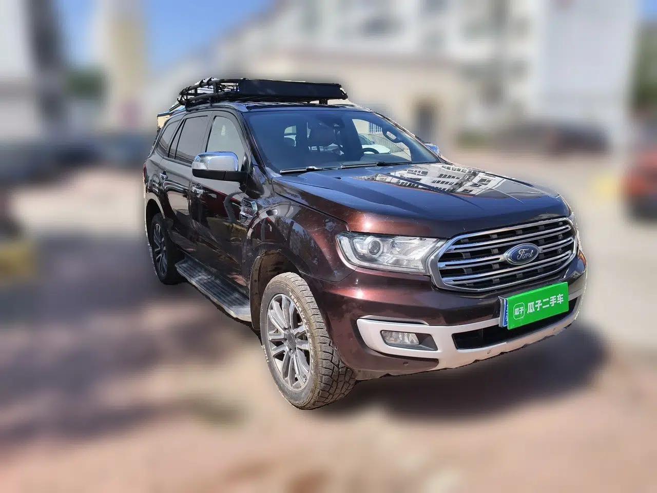 Ford Everest 2019 2.0T Gasoline Automatic 4x4 Flagship Edition 7 Seats — миниатюра 3