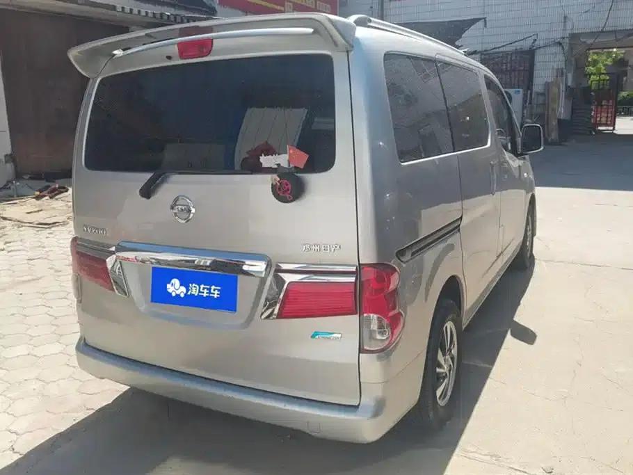 Nissan NV200 2018 1.6L CVT Luxury — миниатюра 3