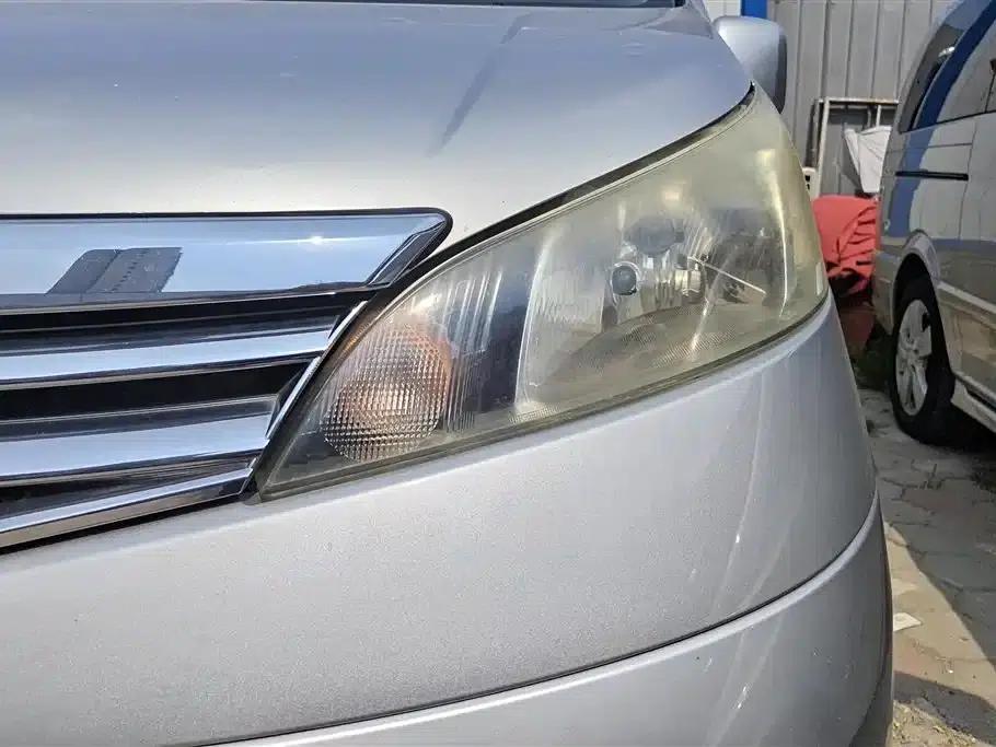 Nissan NV200 2018 1.6L CVT Luxury — миниатюра 5