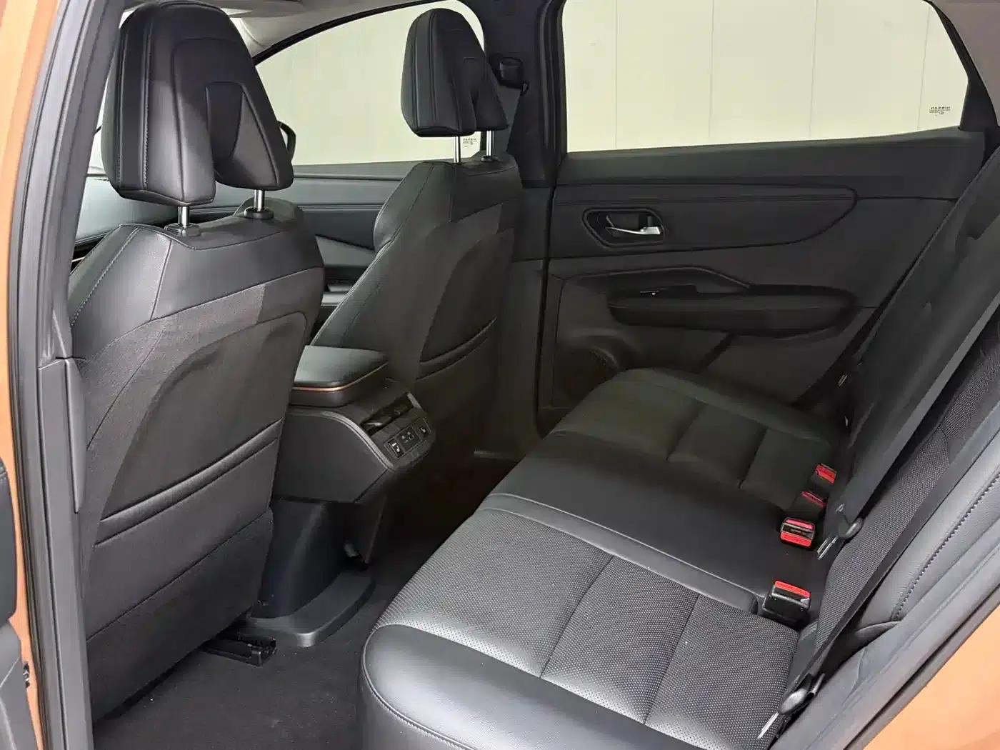 ARIYA 2022 Two-Wheel Drive Long Range Top-of-the-Line Edition — миниатюра 18