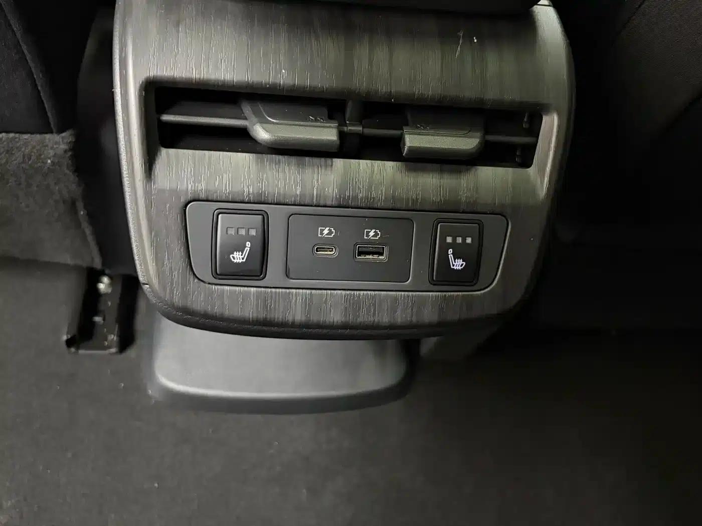 ARIYA 2022 Two-Wheel Drive Long Range Top-of-the-Line Edition — миниатюра 20