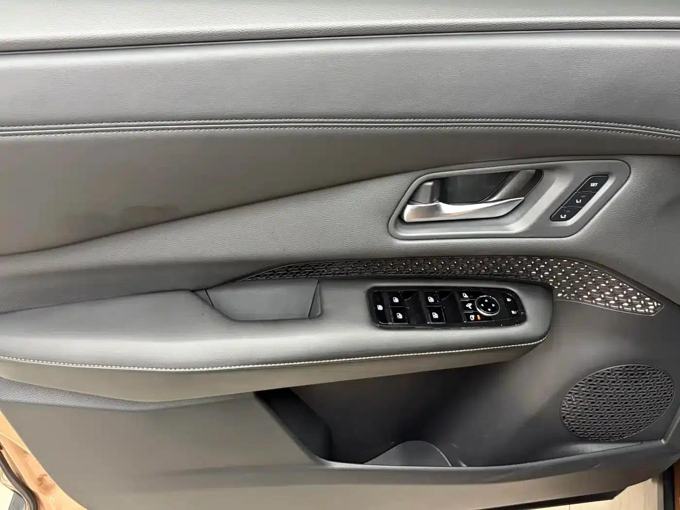 ARIYA 2022 Two-Wheel Drive Long Range Top-of-the-Line Edition — миниатюра 8