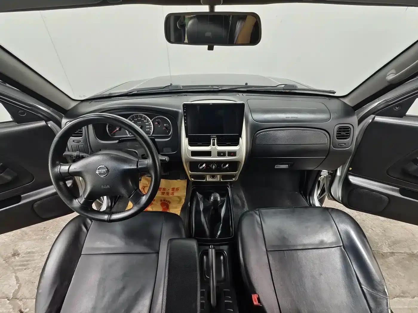 Nissan Paladin 2008 2.4L 2WD Standard Edition — миниатюра 9