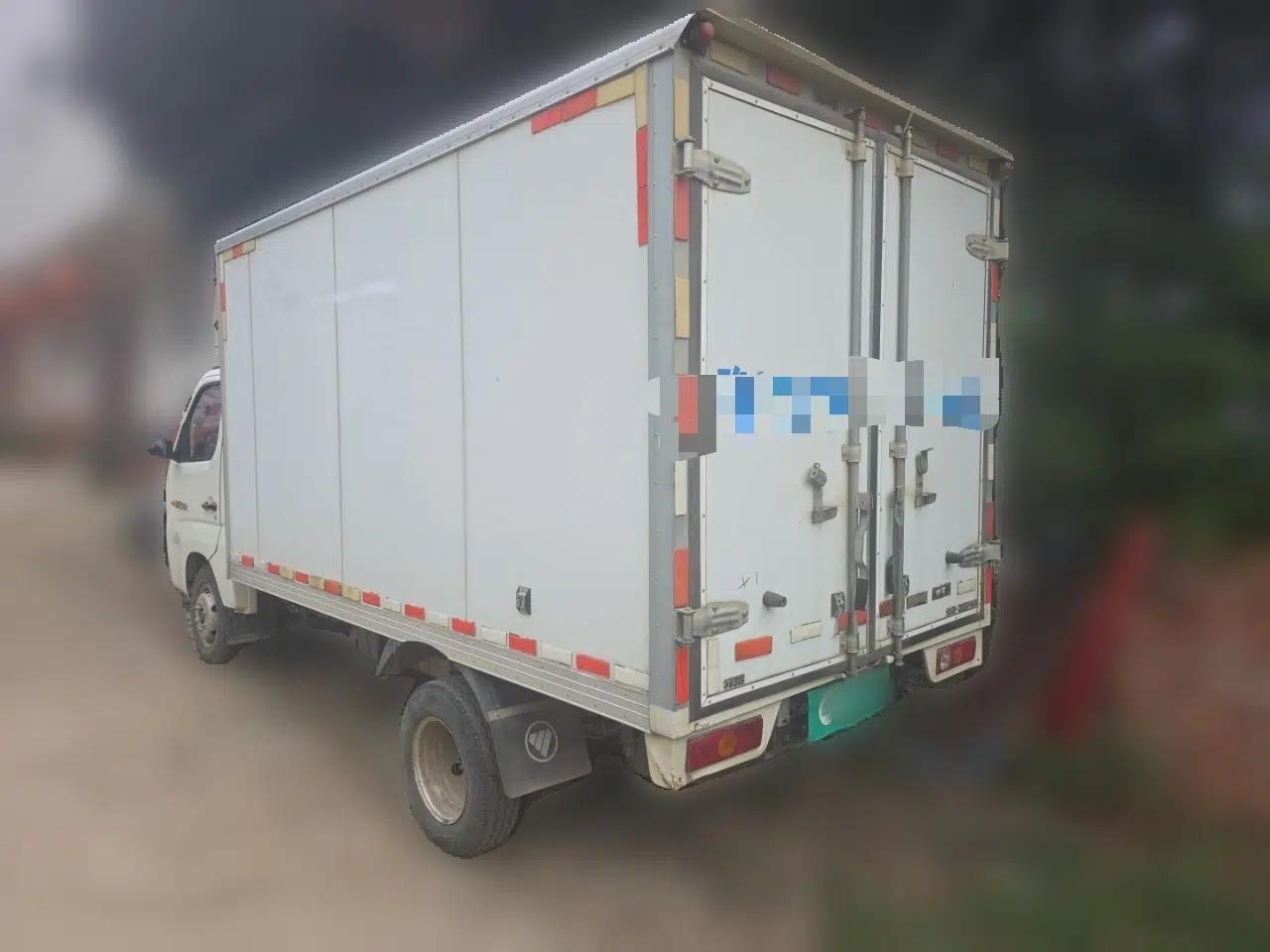 Foton Xiangling M Xiangling M2 van, gasoline, length 5,220 mm — миниатюра 4