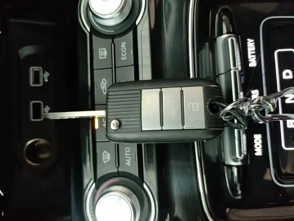 Roewe Ei5 2018 Internet Flagship Edition — миниатюра 9