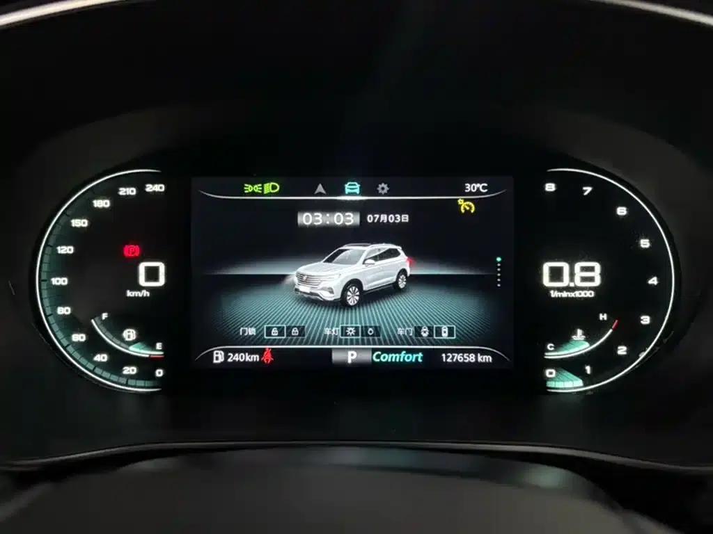 Roewe RX5 MAX 2019 300TGI Automatic Intelligent Cockpit Luxury Edition — миниатюра 3