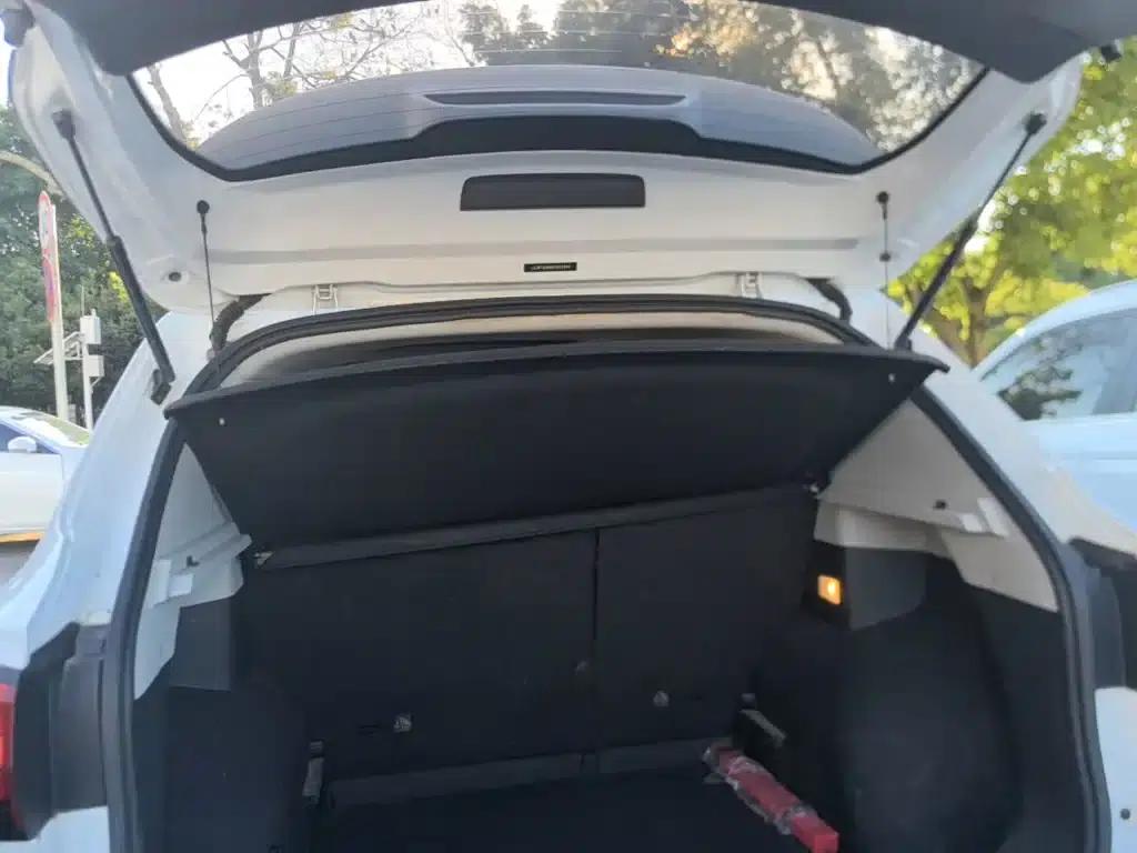 Roewe RX3 2018 1.6L CVT Flagship Edition — миниатюра 19