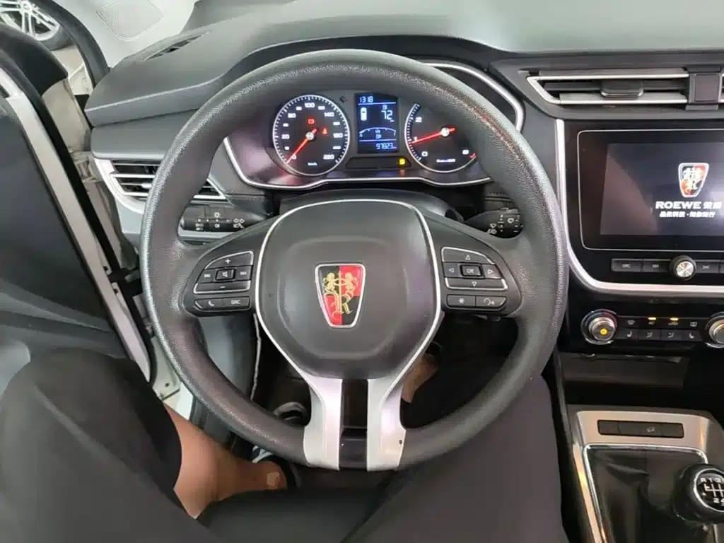 Roewe RX3 2018 1.6L Manual Flagship Edition — миниатюра 11