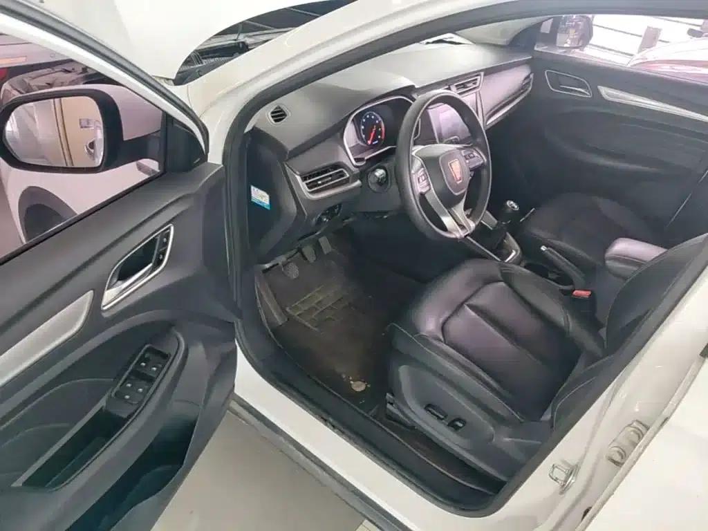 Roewe RX3 2018 1.6L Manual Flagship Edition — миниатюра 16