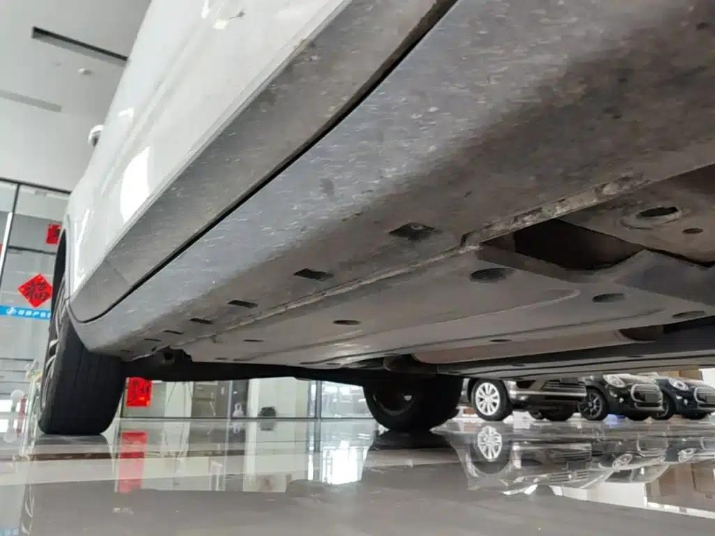 Roewe RX3 2018 1.6L Manual Flagship Edition — миниатюра 21