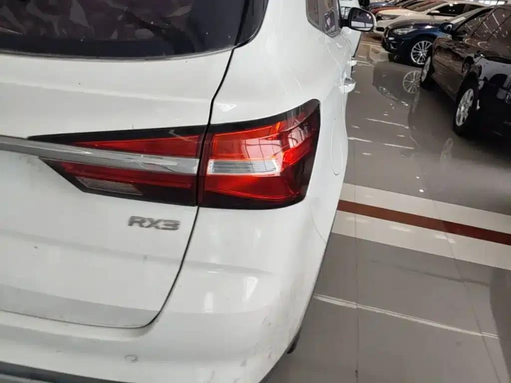 Roewe RX3 2018 1.6L Manual Flagship Edition — миниатюра 8