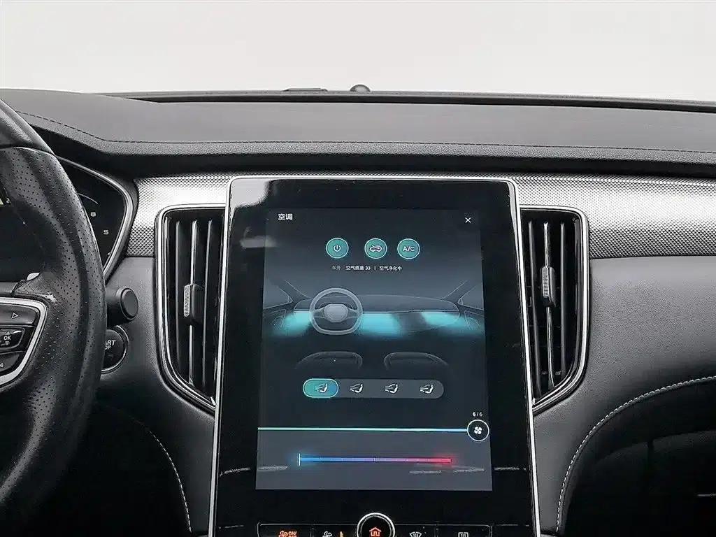 Roewe i6 MAX 2020 300TGI Automatic Cool and Intelligent Driving Edition — миниатюра 12