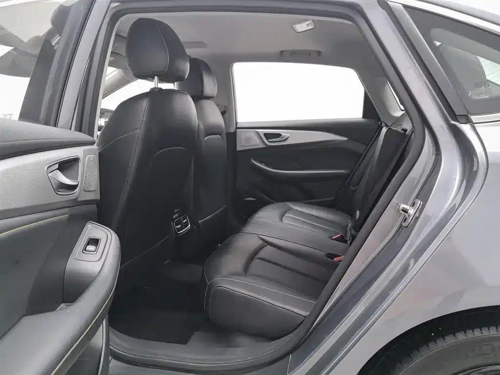 Roewe i6 MAX 2020 300TGI Automatic Cool and Intelligent Driving Edition — миниатюра 15