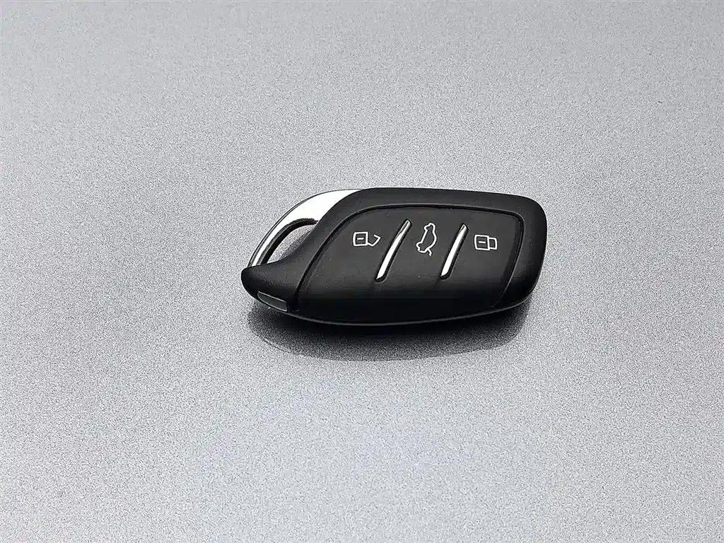 Roewe i6 MAX 2020 300TGI Automatic Cool and Intelligent Driving Edition — миниатюра 19
