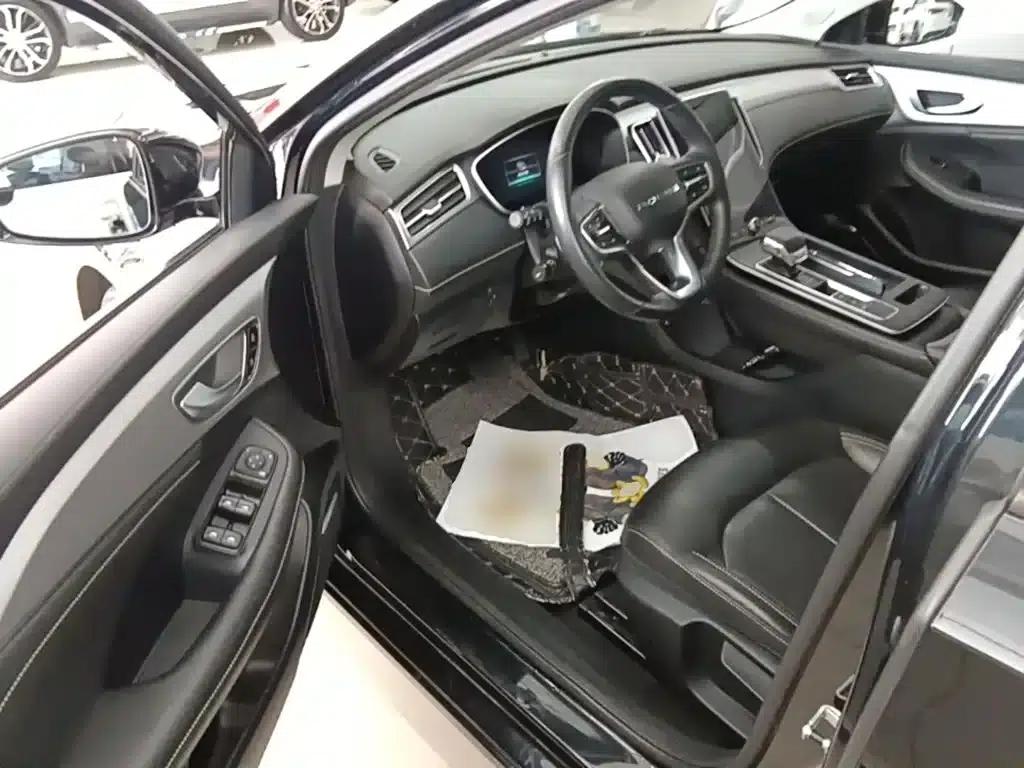 Roewe i6 MAX 2020 300TGI Automatic Cool Edition — миниатюра 16