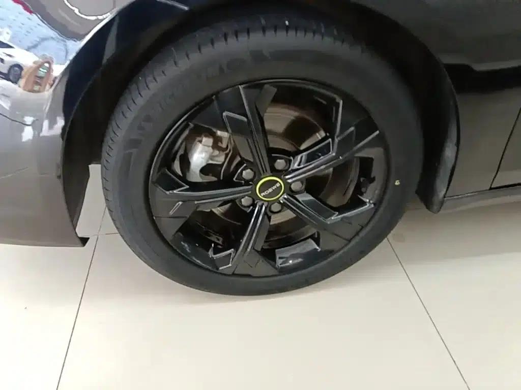 Roewe i6 MAX 2020 300TGI Automatic Cool Edition — миниатюра 23