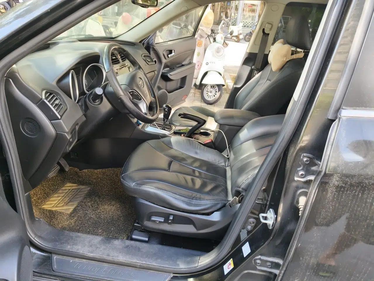 GAC Trumpchi GS5 2013 2.0L Automatic Two-Wheel Drive Light Interior Special Edition — миниатюра 16