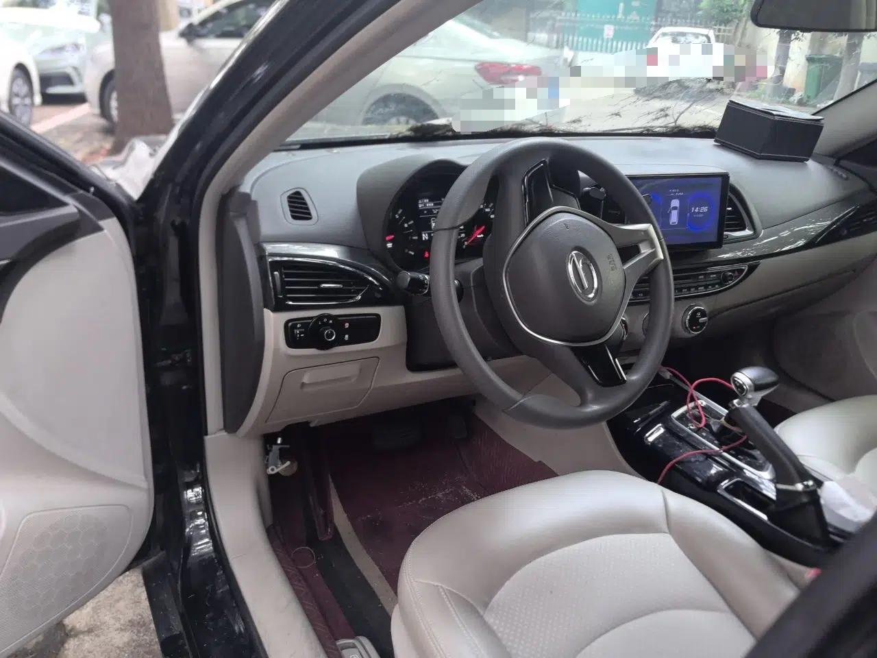 GAC Trumpchi GA6 2015 1.8T DCT Comfort Model — миниатюра 10