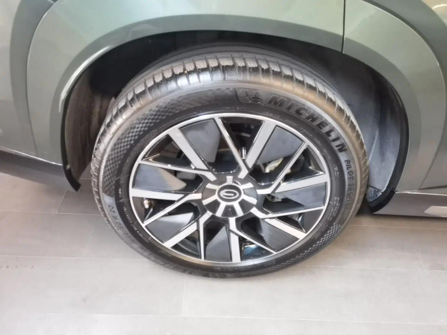 GAC Trumpchi Xiangwang S7 2025 180km Ultra All-Wheel Drive LiDAR Edition — миниатюра 11