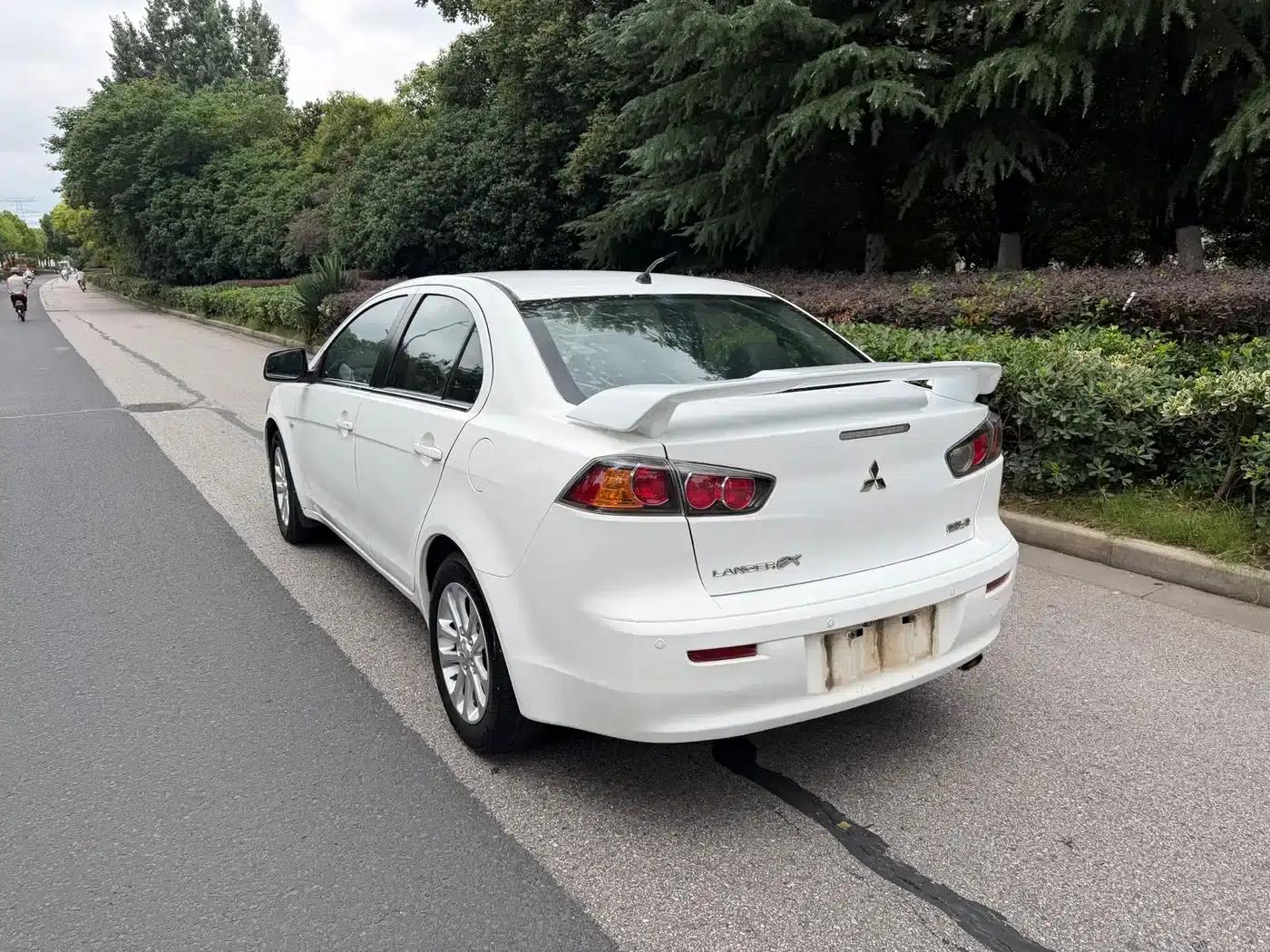 Lancer EX 2012 Lunar New Year Edition 1.8L CVT Comfort — миниатюра 8