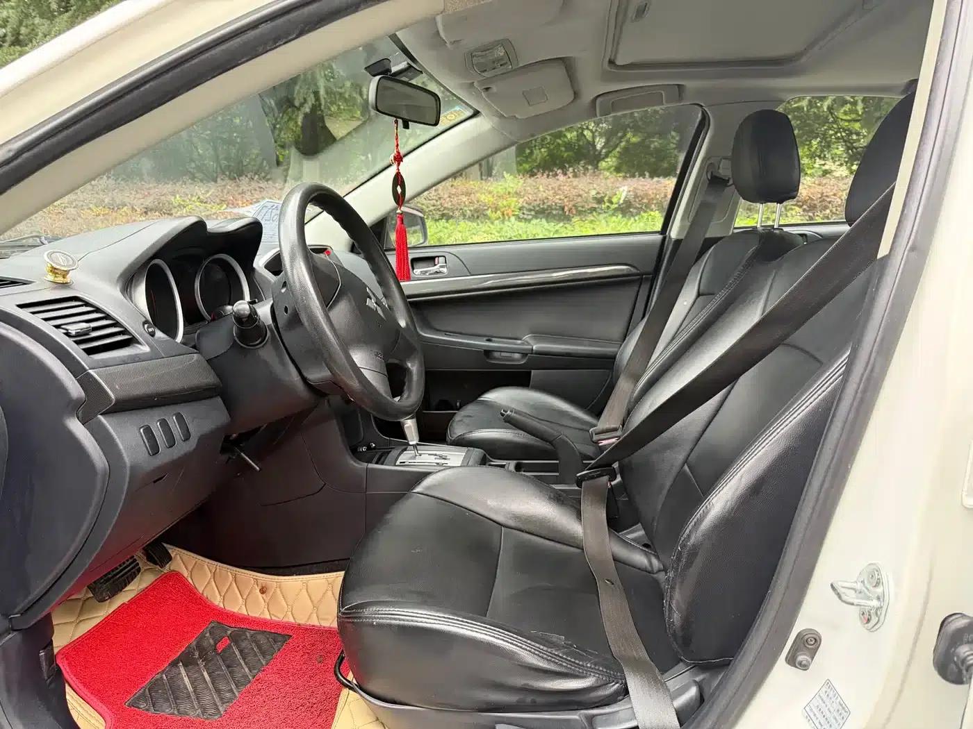 Lancer EX 2012 Lunar New Year Edition 1.8L CVT Comfort — миниатюра 9