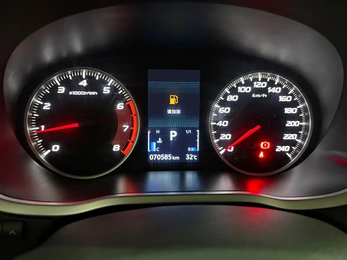 Eclipse Cross 2018 1.5T CVT 2WD Belief Edition — миниатюра 11