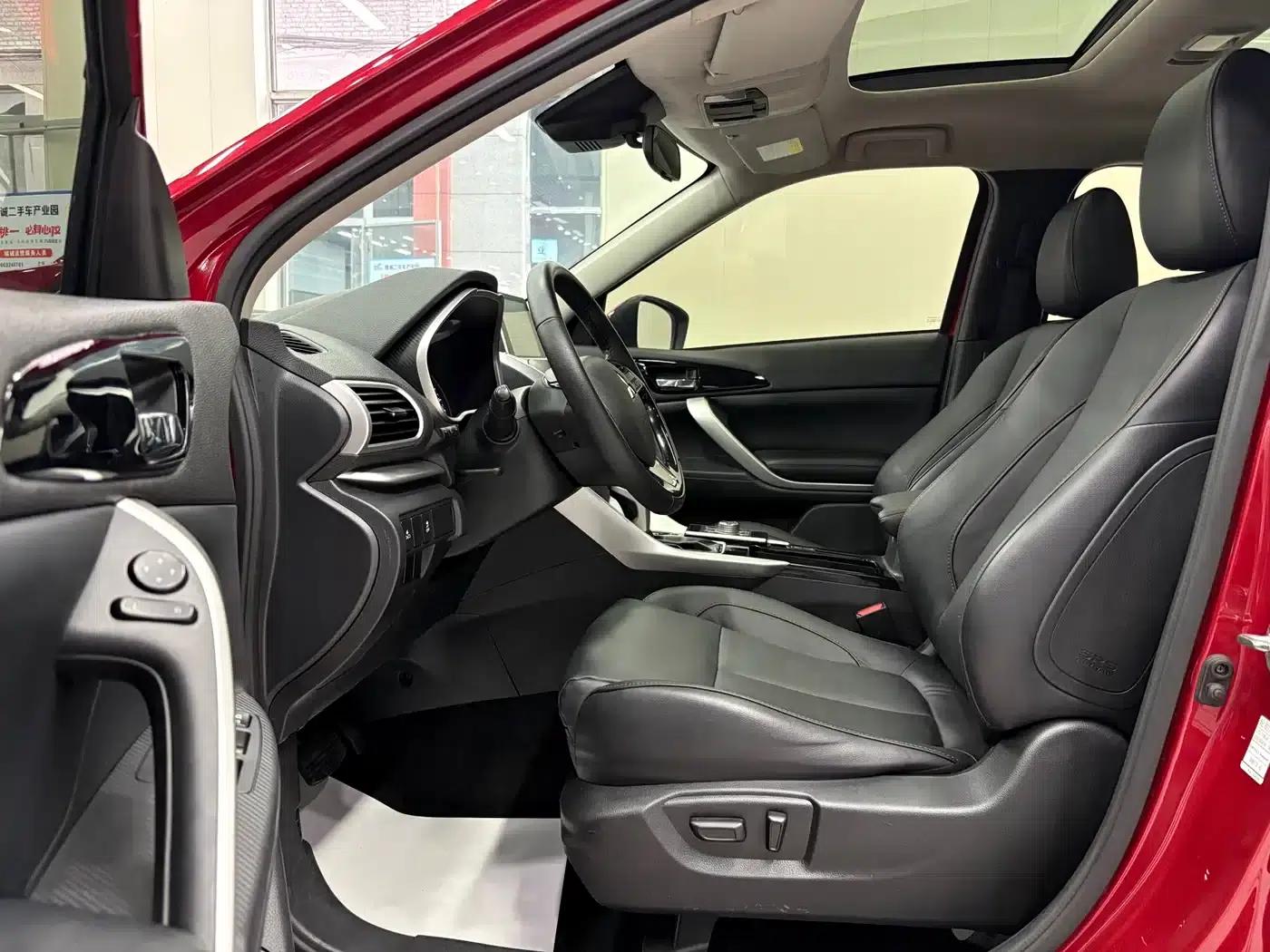 Eclipse Cross 2018 1.5T CVT 2WD Belief Edition — миниатюра 14