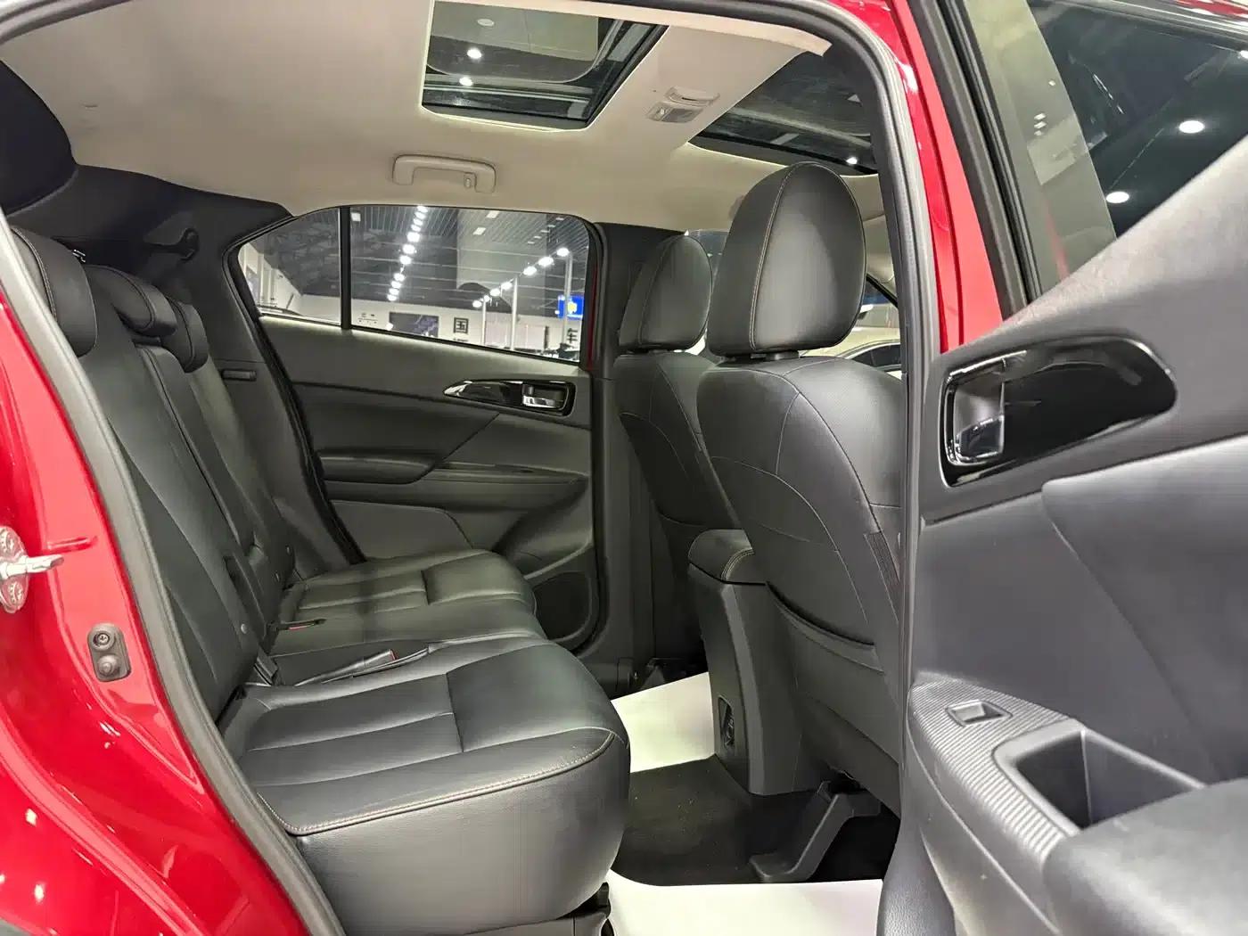 Eclipse Cross 2018 1.5T CVT 2WD Belief Edition — миниатюра 17