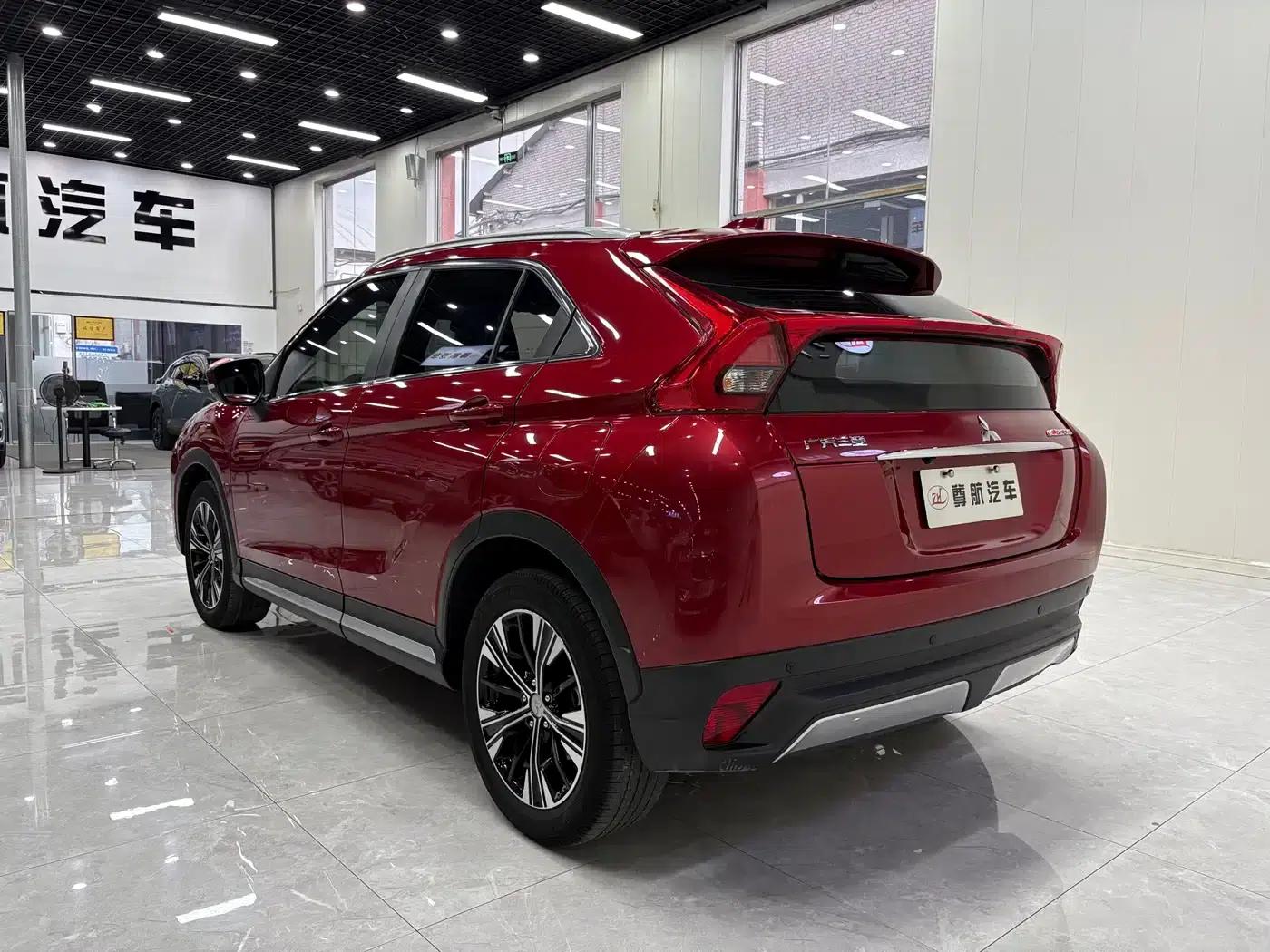 Eclipse Cross 2018 1.5T CVT 2WD Belief Edition — миниатюра 6