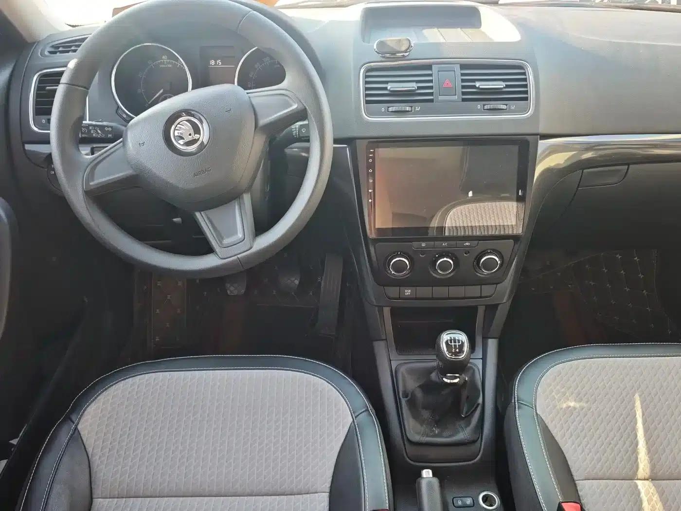 Yeti 2017 1.6L Manual Forward Edition — миниатюра 4