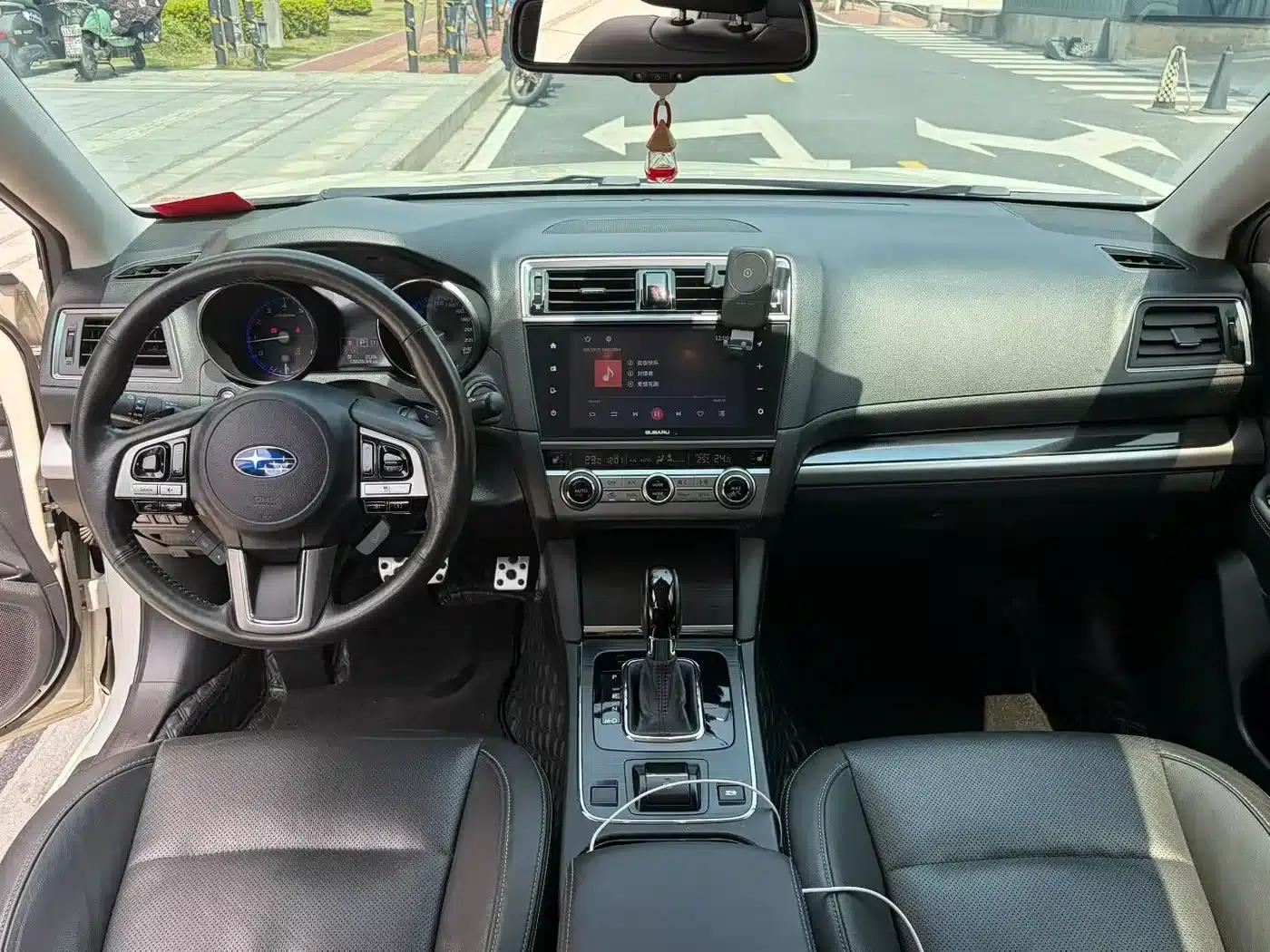 Legacy 2017 2.5i AWD Glory Edition — миниатюра 7