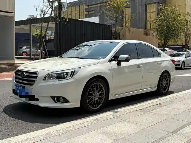 Legacy 2017 2.5i AWD Glory Edition