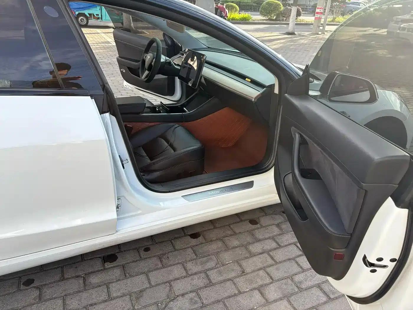 Model 3 2020 Standard Range Rear-Wheel Drive Upgrade — миниатюра 3